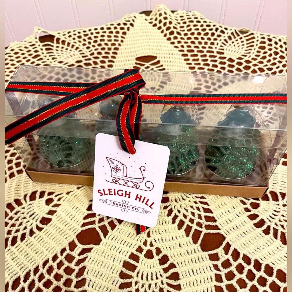 Sleigh Hill Christmas‎ Tree 🎄 4 Tealignt Candles